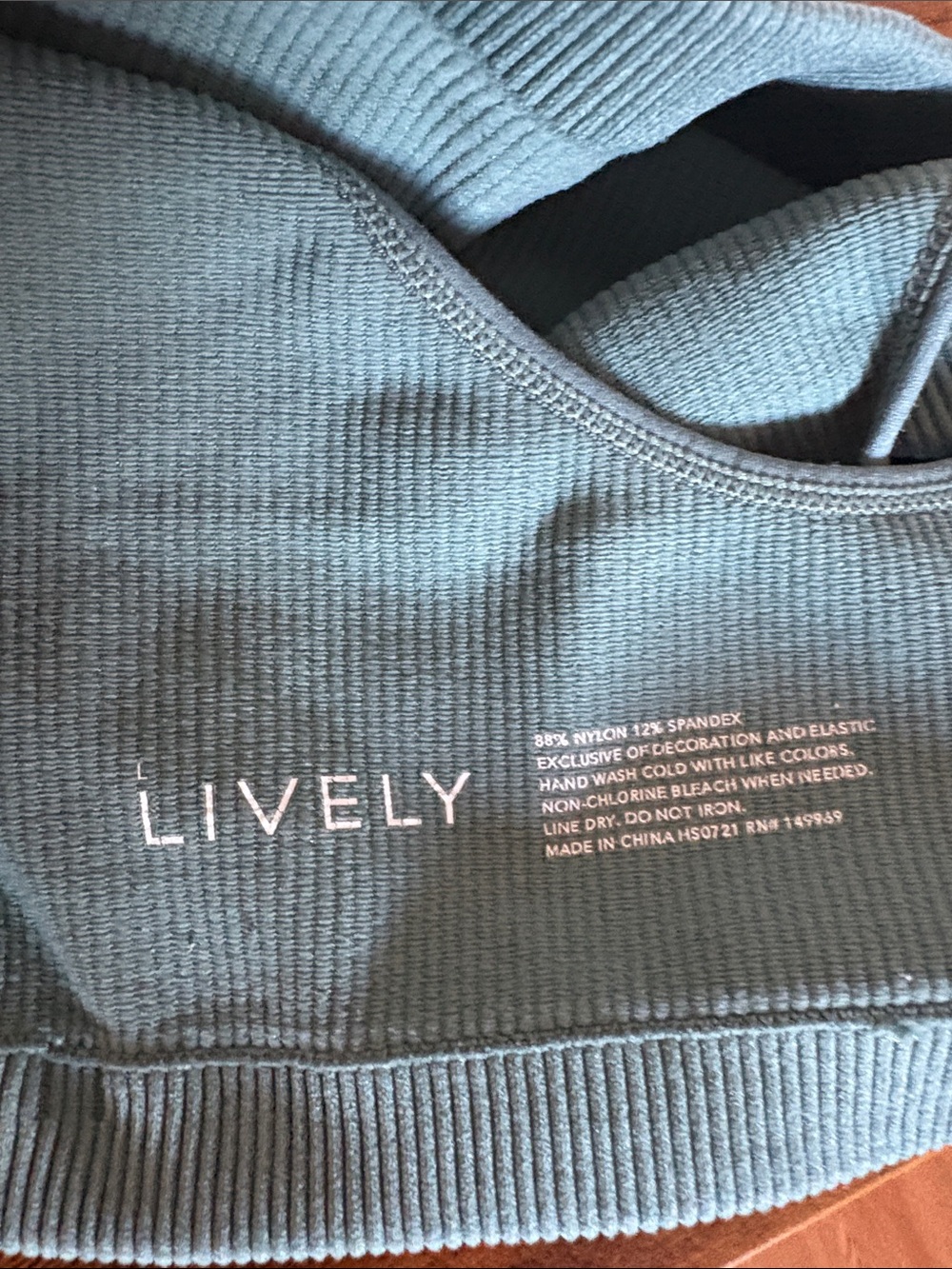 Lively Ribbed Racerback Sports Bra - Forest Green Large . - Picture 4 of 7